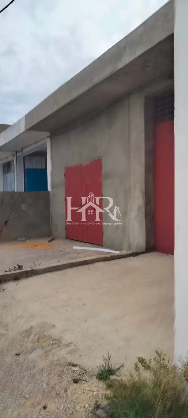 Local industriel a maamoura